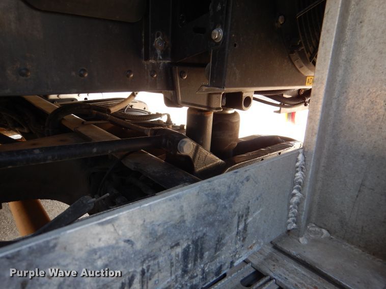 image for item DL4967 2015 Peterbilt 579  semi truck