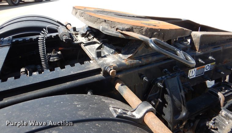 image for item DL4967 2015 Peterbilt 579  semi truck