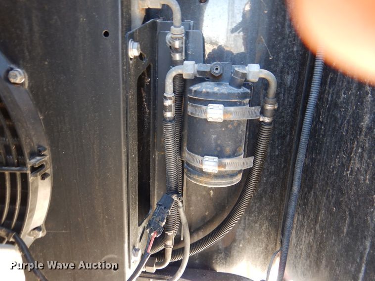 image for item DL4967 2015 Peterbilt 579  semi truck