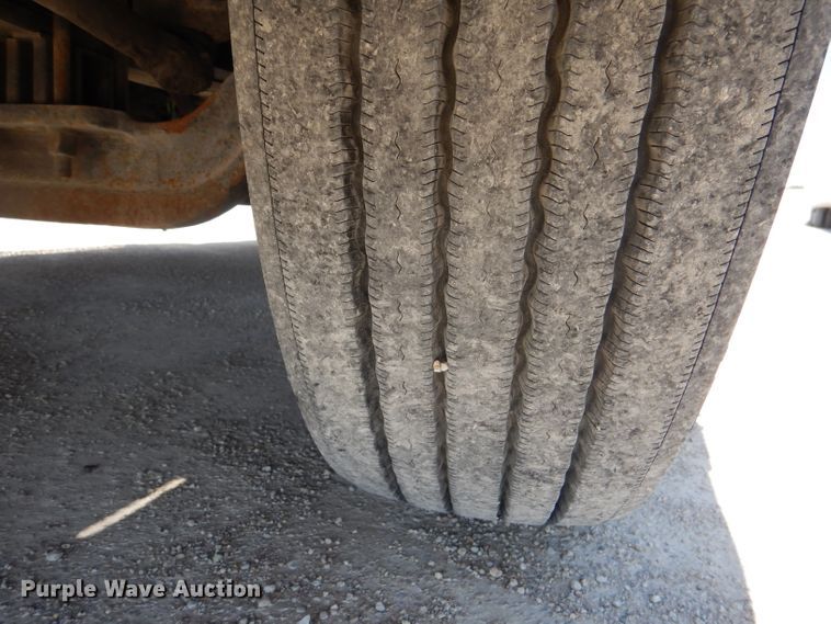 image for item DL4967 2015 Peterbilt 579  semi truck