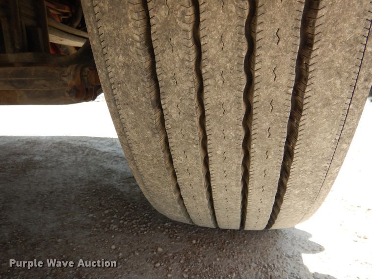 image for item DL4967 2015 Peterbilt 579  semi truck