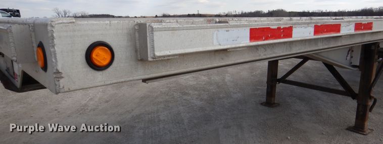 image for item DL4969 2012 Transcraft Benson AF53102-2-524  flatbed trailer