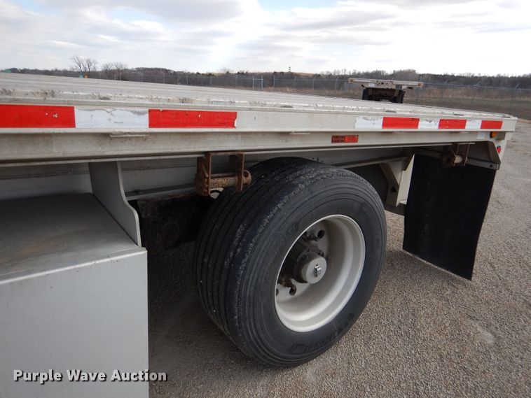 image for item DL4969 2012 Transcraft Benson AF53102-2-524  flatbed trailer