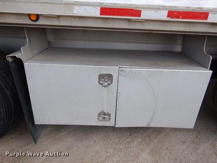 image for item DL4969 2012 Transcraft Benson AF53102-2-524  flatbed trailer