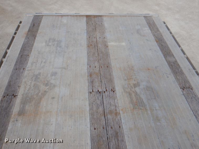 image for item DL4969 2012 Transcraft Benson AF53102-2-524  flatbed trailer