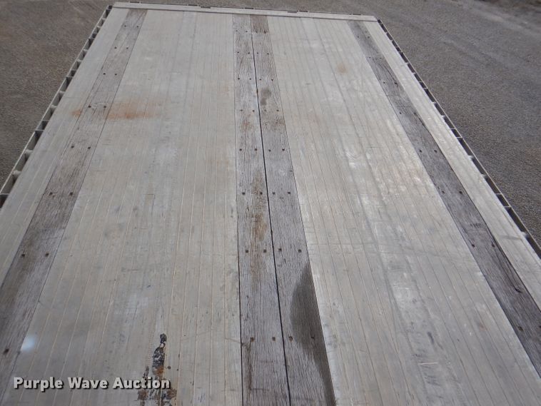 image for item DL4969 2012 Transcraft Benson AF53102-2-524  flatbed trailer
