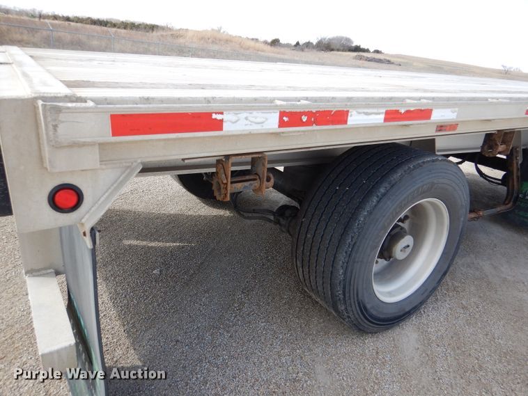 image for item DL4969 2012 Transcraft Benson AF53102-2-524  flatbed trailer