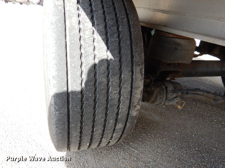 image for item DL4969 2012 Transcraft Benson AF53102-2-524  flatbed trailer