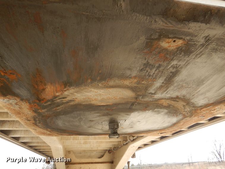 image for item DL4970 2012 Transcraft Benson AF53102-2-524  flatbed trailer