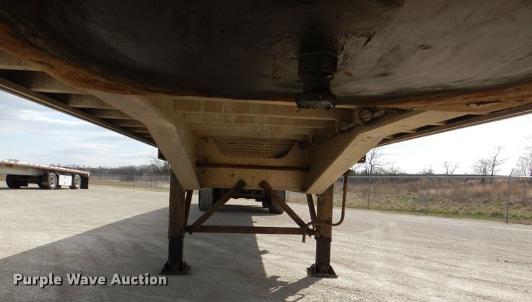 image for item DL4970 2012 Transcraft Benson AF53102-2-524  flatbed trailer