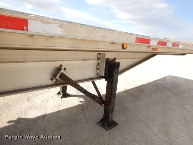 image for item DL4970 2012 Transcraft Benson AF53102-2-524  flatbed trailer