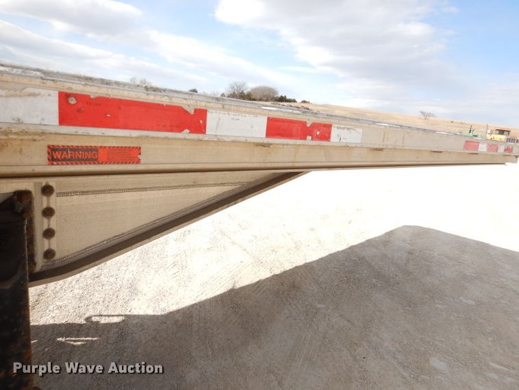 image for item DL4970 2012 Transcraft Benson AF53102-2-524  flatbed trailer