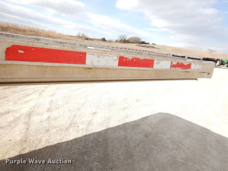 image for item DL4970 2012 Transcraft Benson AF53102-2-524  flatbed trailer