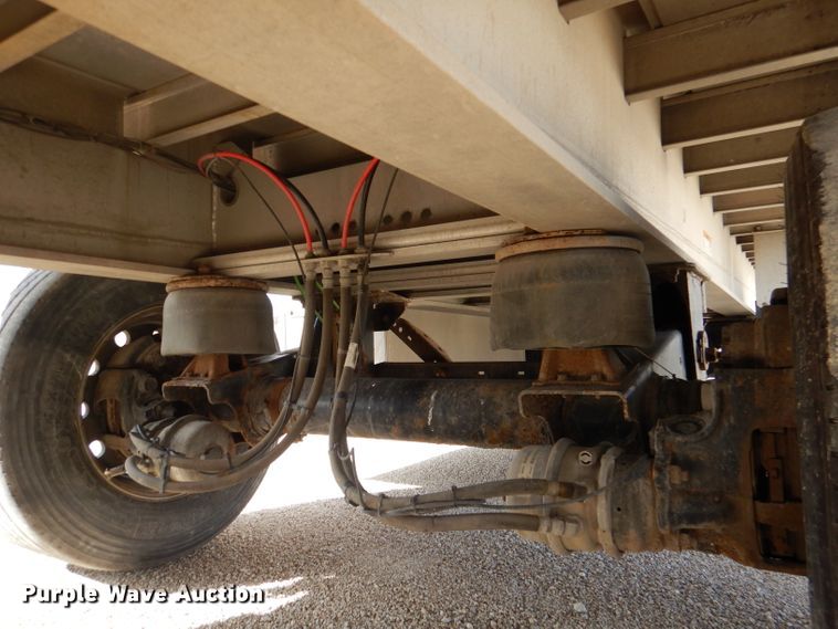 image for item DL4970 2012 Transcraft Benson AF53102-2-524  flatbed trailer