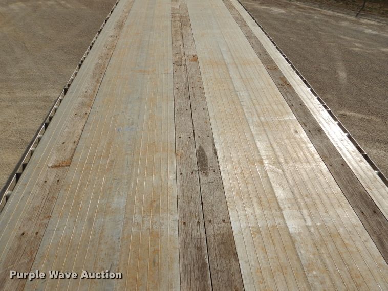 image for item DL4970 2012 Transcraft Benson AF53102-2-524  flatbed trailer