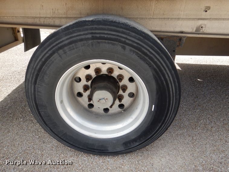 image for item DL4970 2012 Transcraft Benson AF53102-2-524  flatbed trailer