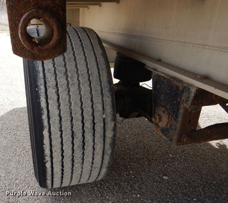 image for item DL4970 2012 Transcraft Benson AF53102-2-524  flatbed trailer