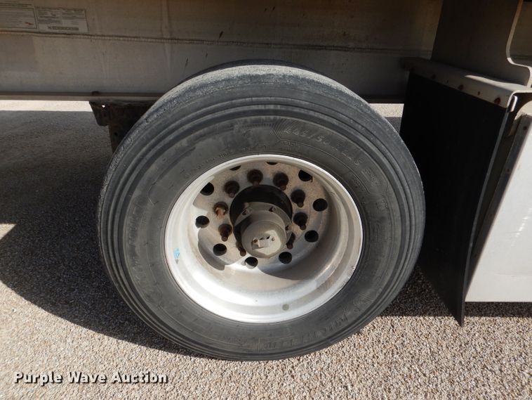 image for item DL4970 2012 Transcraft Benson AF53102-2-524  flatbed trailer