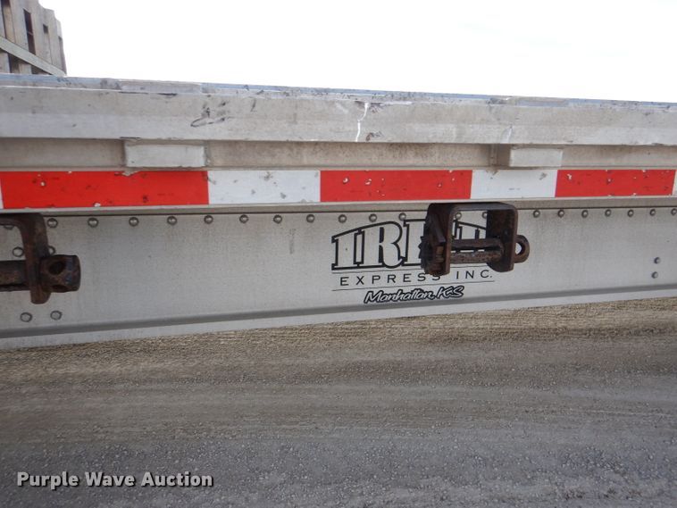 image for item DL4972 2009 Chaparral  drop deck equipment trailer