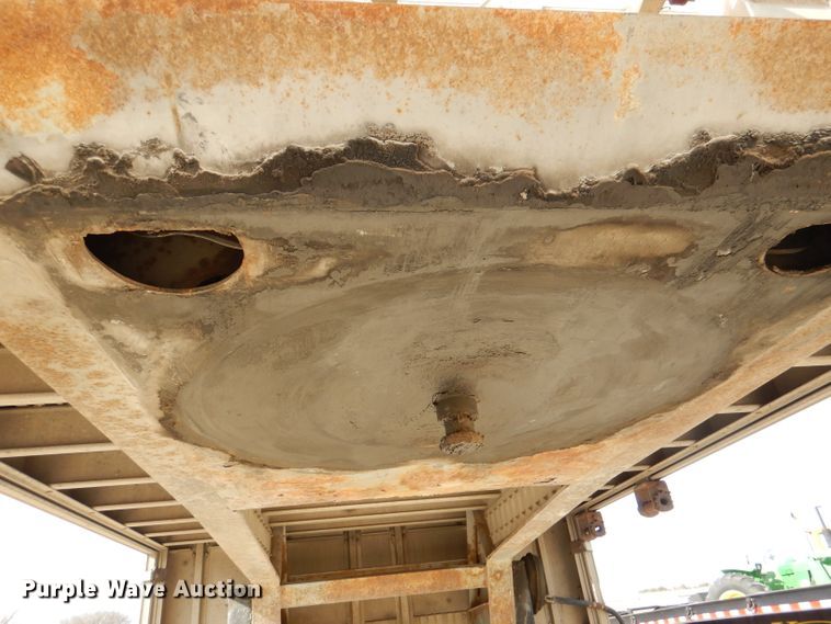 image for item DL4973 2009 Chaparral  drop deck equipment trailer