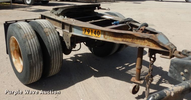 image for item DM2868 1987 Fruehauf trailer dolly