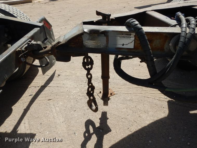 image for item DM2868 1987 Fruehauf trailer dolly