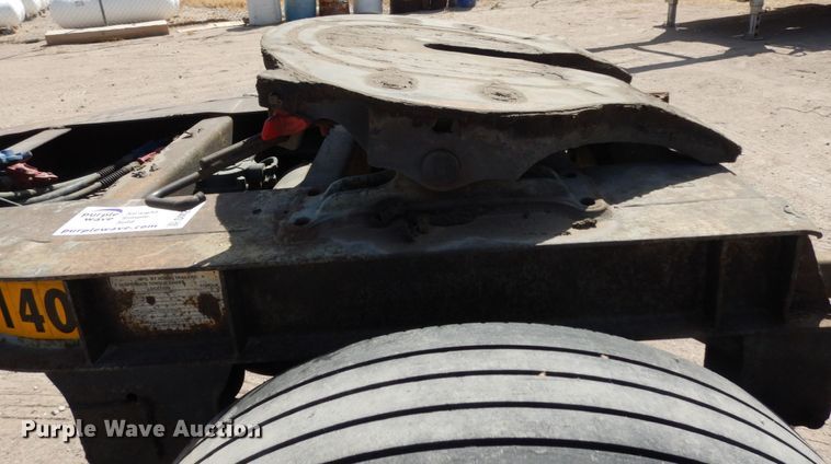 image for item DM2868 1987 Fruehauf trailer dolly