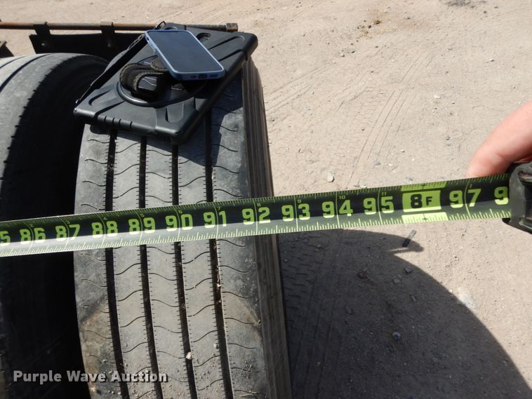 image for item DM2868 1987 Fruehauf trailer dolly