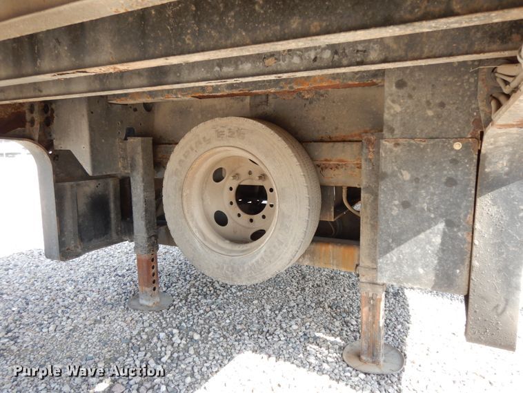 image for item DM2885 2006 Trail King TK70SA-482 tilt deck equipment trailer