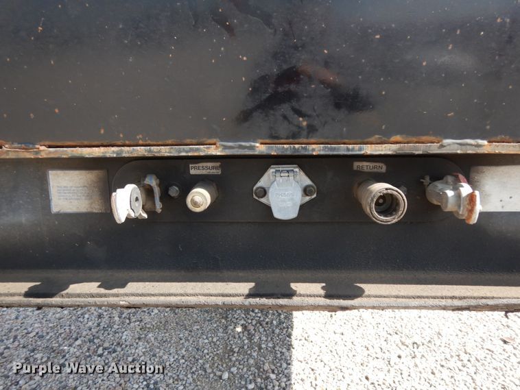 image for item DM2885 2006 Trail King TK70SA-482 tilt deck equipment trailer