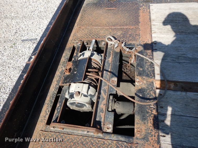 image for item DM2885 2006 Trail King TK70SA-482 tilt deck equipment trailer