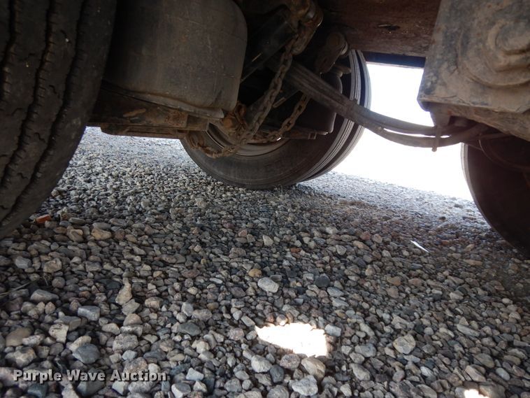 image for item DM2885 2006 Trail King TK70SA-482 tilt deck equipment trailer