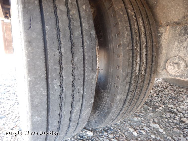 image for item DM2885 2006 Trail King TK70SA-482 tilt deck equipment trailer