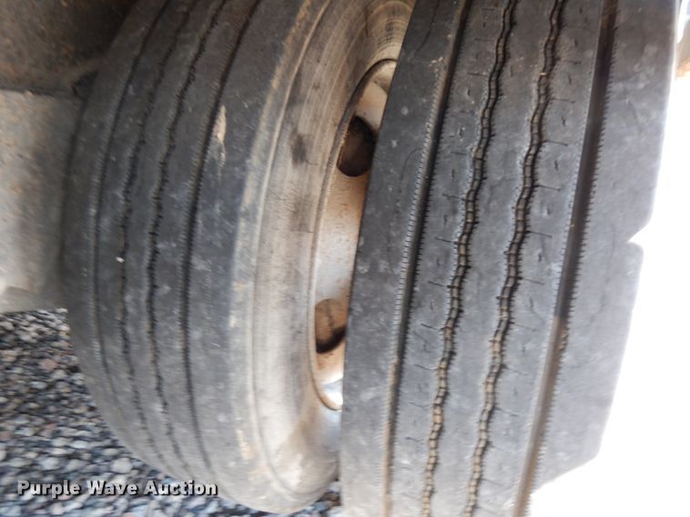 image for item DM2885 2006 Trail King TK70SA-482 tilt deck equipment trailer