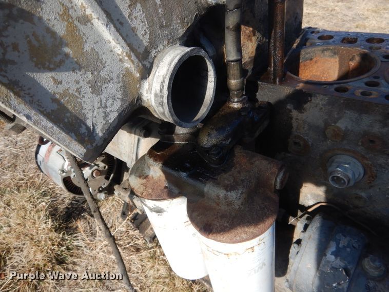 image for item FA9496 Mack six cylinder diesel engine