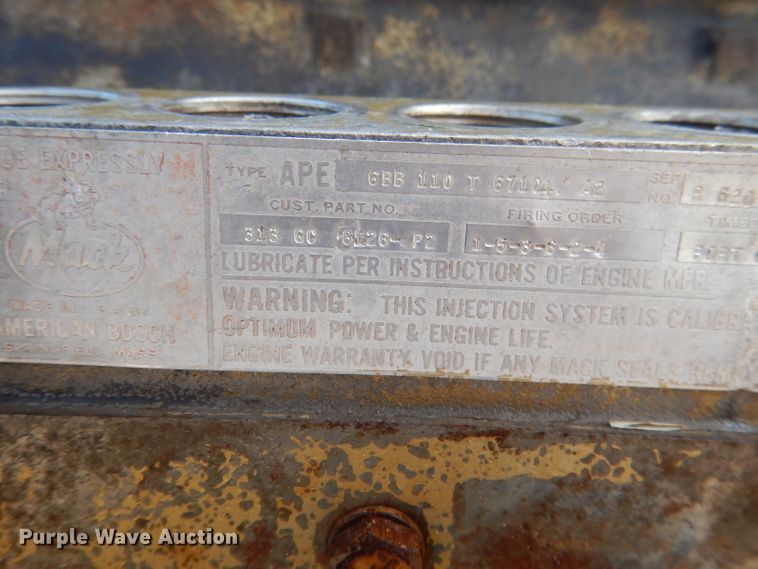 image for item FA9496 Mack six cylinder diesel engine