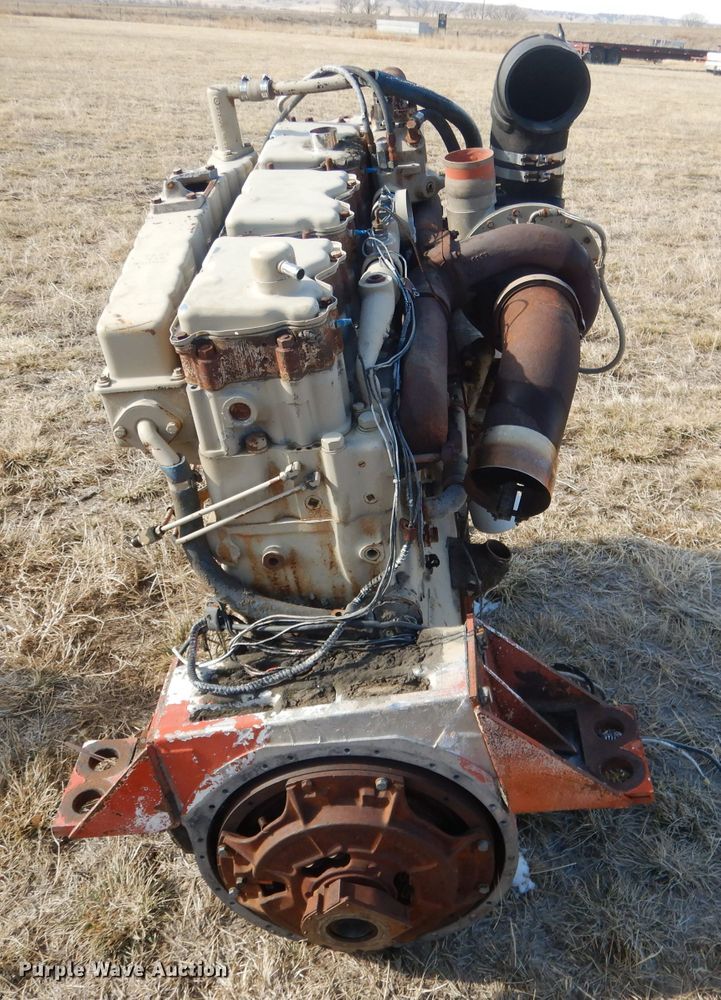 image for item FA9497 Cummins NTC350BC1 six cylinder diesel engine