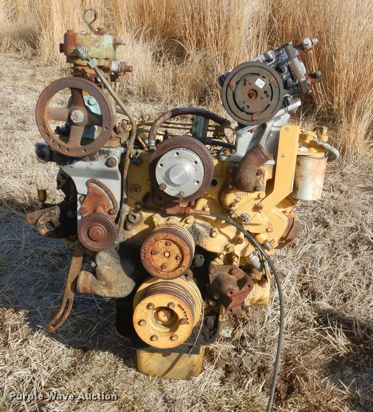 image for item FA9499 Caterpillar 3208 eight cylinder diesel engine