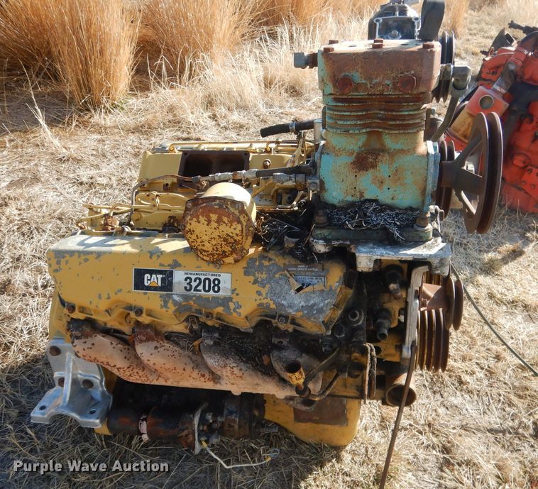 image for item FA9499 Caterpillar 3208 eight cylinder diesel engine