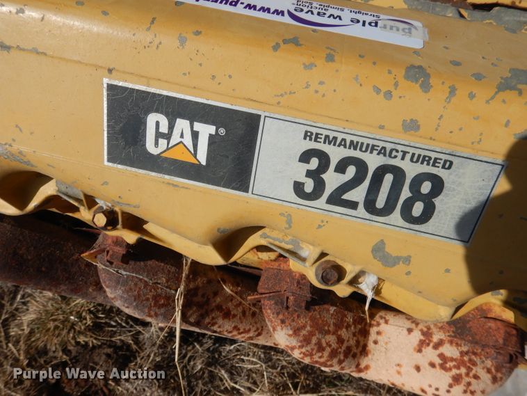 image for item FA9499 Caterpillar 3208 eight cylinder diesel engine