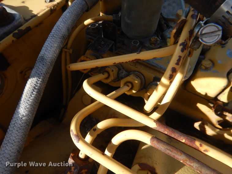 image for item FA9499 Caterpillar 3208 eight cylinder diesel engine