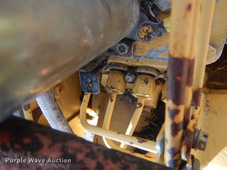 image for item FA9499 Caterpillar 3208 eight cylinder diesel engine