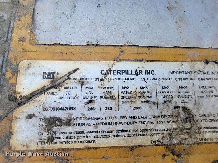 image for item FL9095 2003 Freightliner Sports Chasis  semi truck