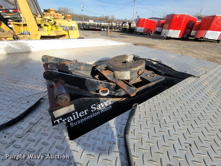 image for item FL9095 2003 Freightliner Sports Chasis  semi truck