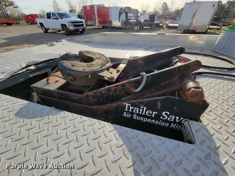 image for item FL9095 2003 Freightliner Sports Chasis  semi truck