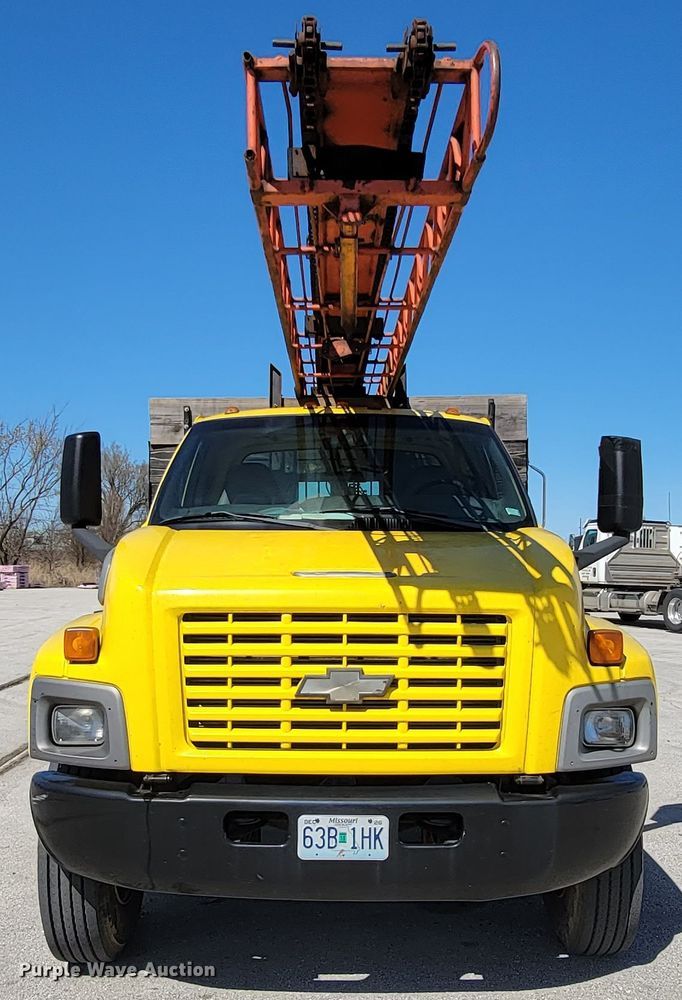 image for item FL9118 2003 Chevrolet C6500  shingle conveyor truck