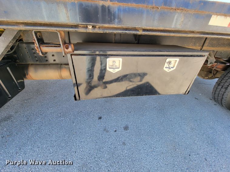 image for item FL9118 2003 Chevrolet C6500  shingle conveyor truck
