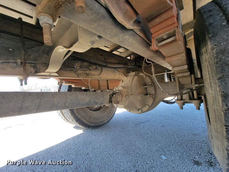 image for item FL9118 2003 Chevrolet C6500  shingle conveyor truck