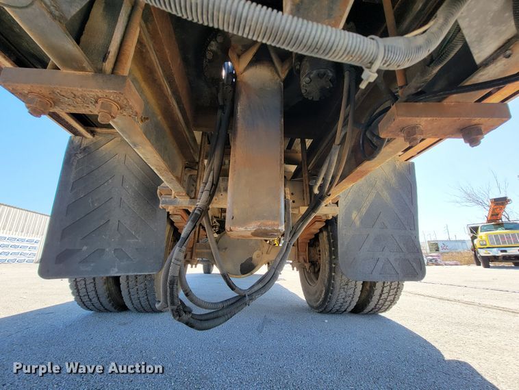 image for item FL9118 2003 Chevrolet C6500  shingle conveyor truck