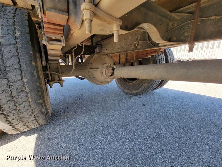 image for item FL9118 2003 Chevrolet C6500  shingle conveyor truck